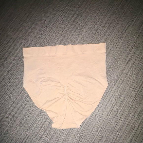 Sofia Vergara seamless High-Waist Shaping Briefs - Cream size XXL - Picture 6 of 7